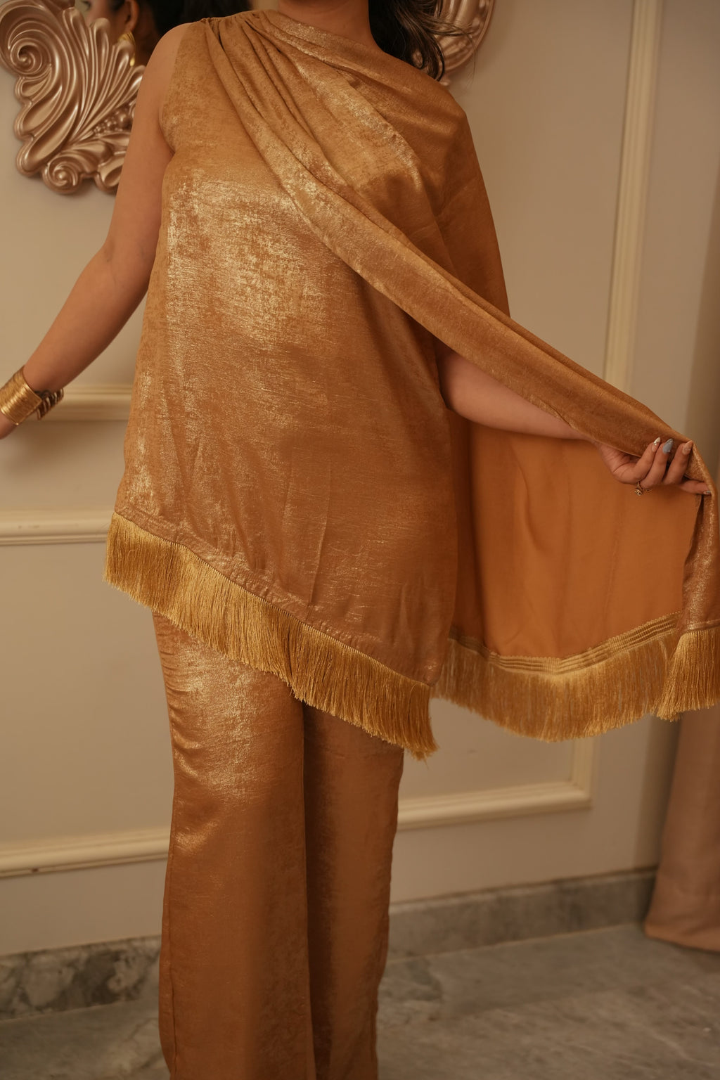 Sona Set, gold fringe co-ord set for women by Siyra, view 3